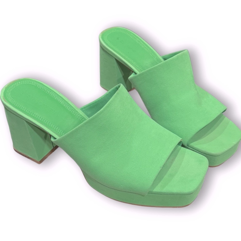 Green Stradivarius Slide On Sandals